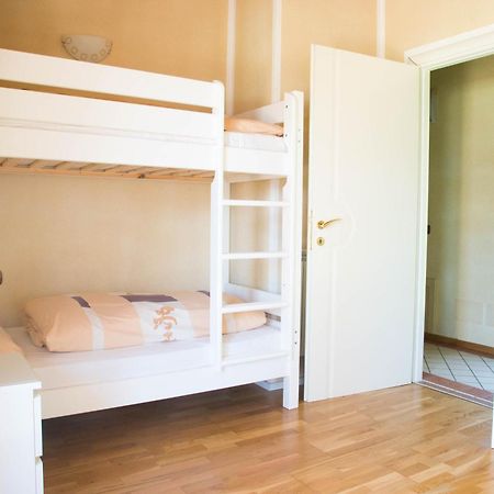Guesthouse "Villa Tamas" Limone sul Garda Exterior foto